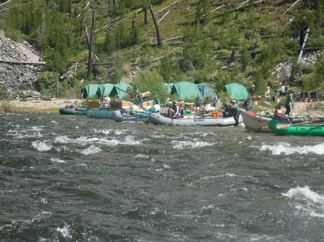 Helfrich River Outfitters-Salmon必去景点