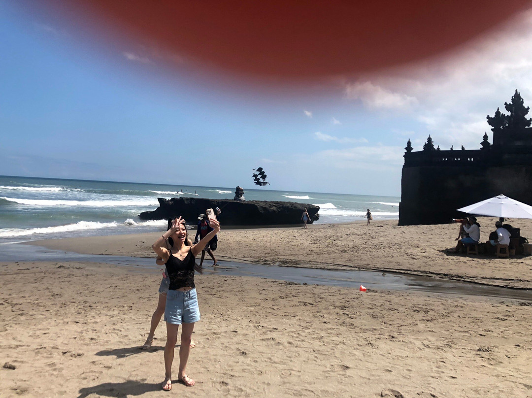 Batu Bolong Beach-长谷必去景点