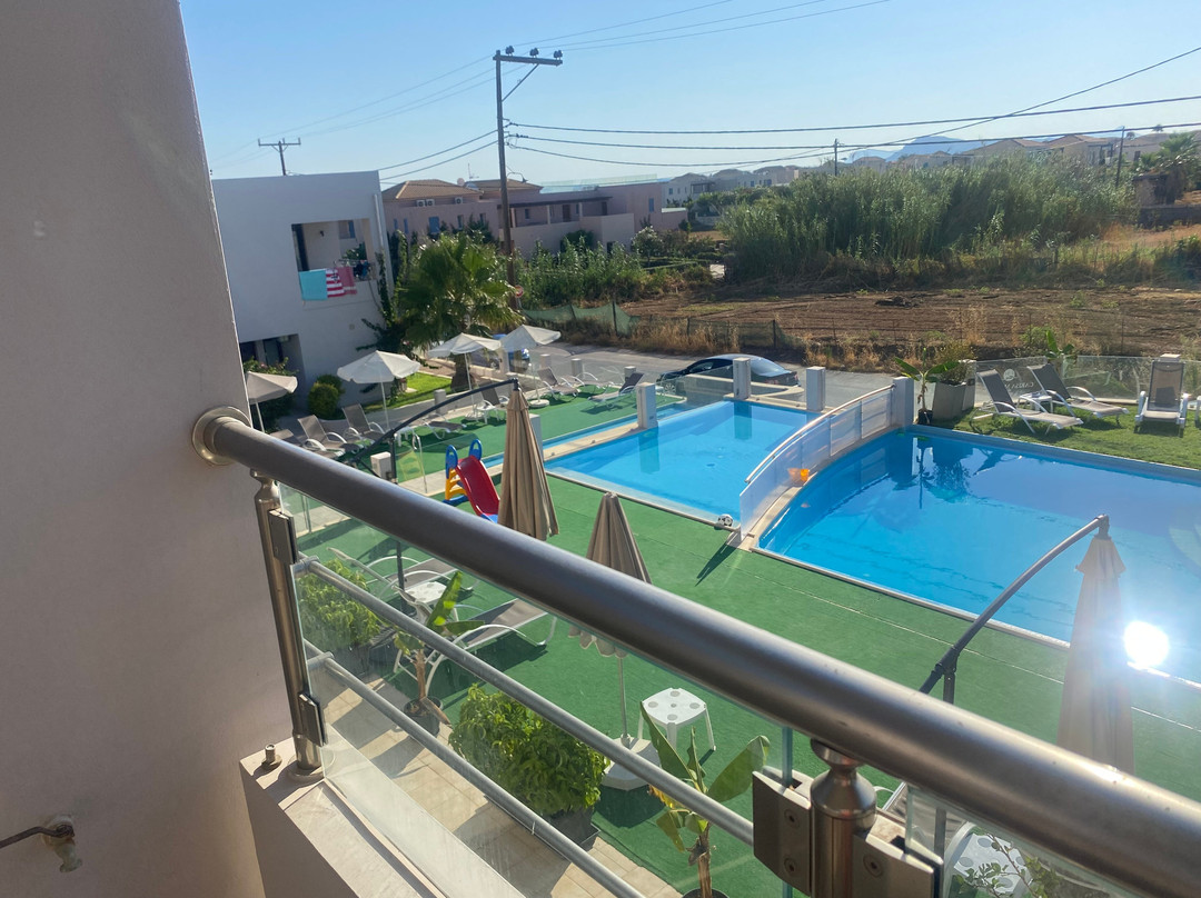 Carisa Maleme Hotel主图