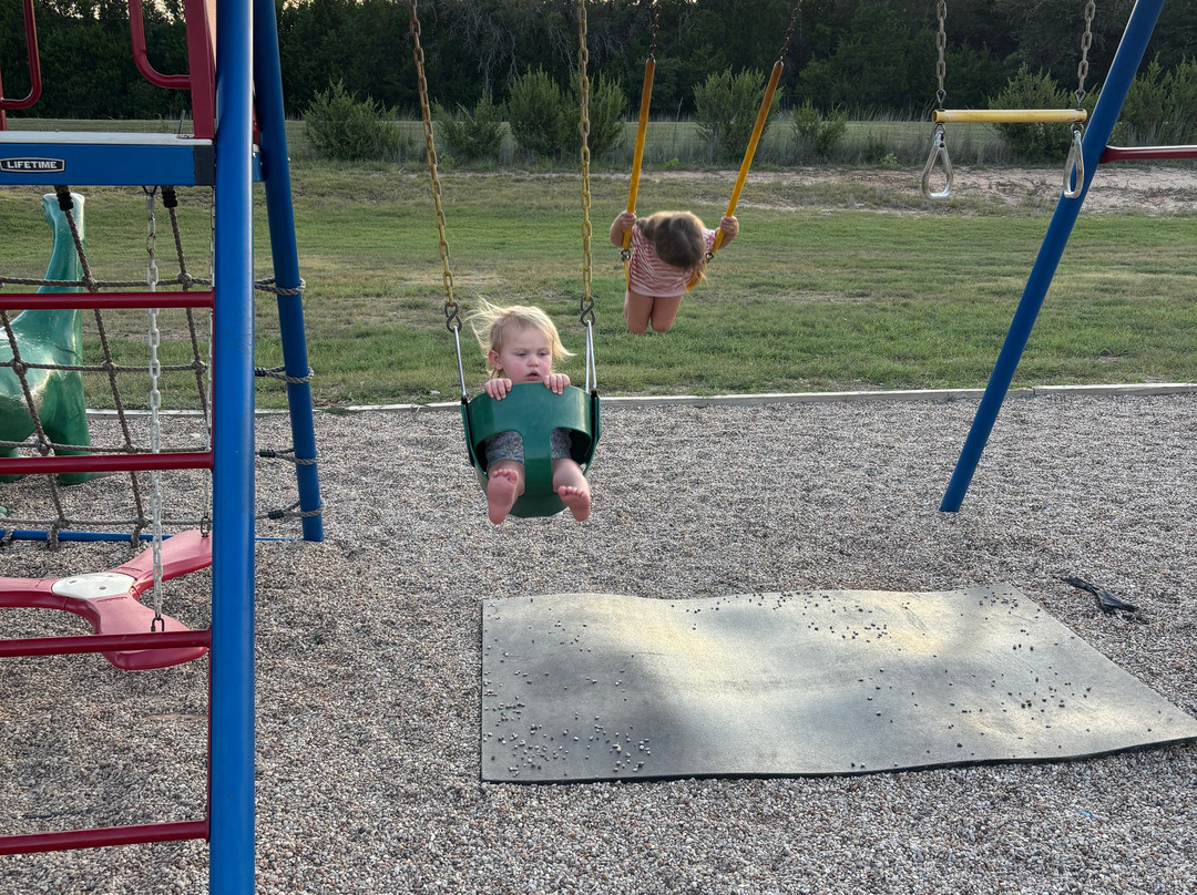 Dinosaur Valley RV Park-Glen Rose必去景点