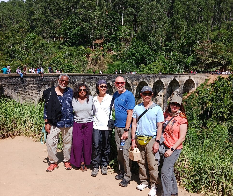 Chauffeur Emil Lanka Tours-卡图纳耶克必去景点