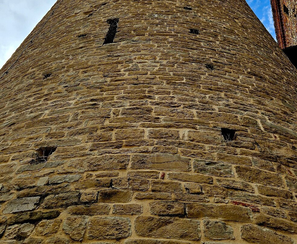 Campanile Rotondo-卡斯泰洛城必去景点