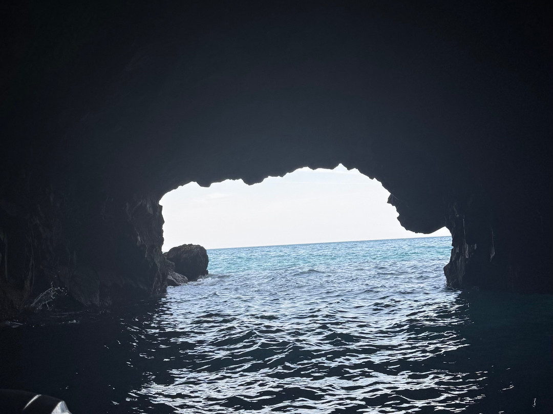 Boat & Cruise Hiring-Chorefto必去景点