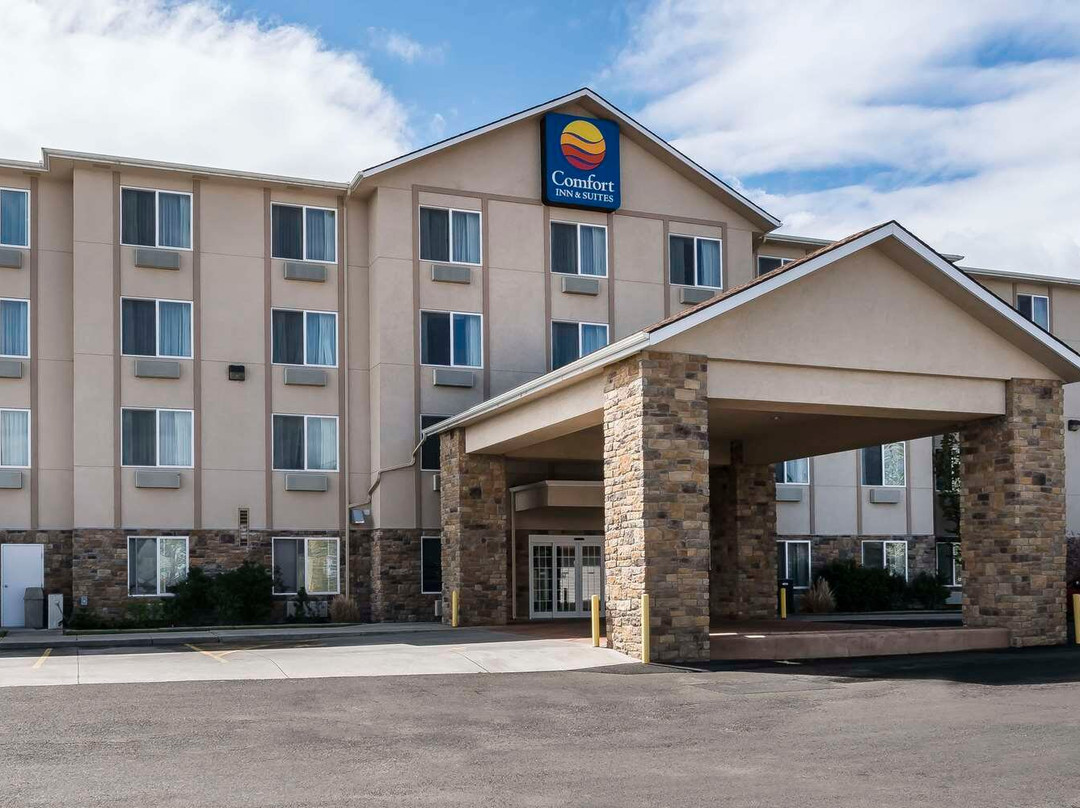 Comfort Inn & Suites