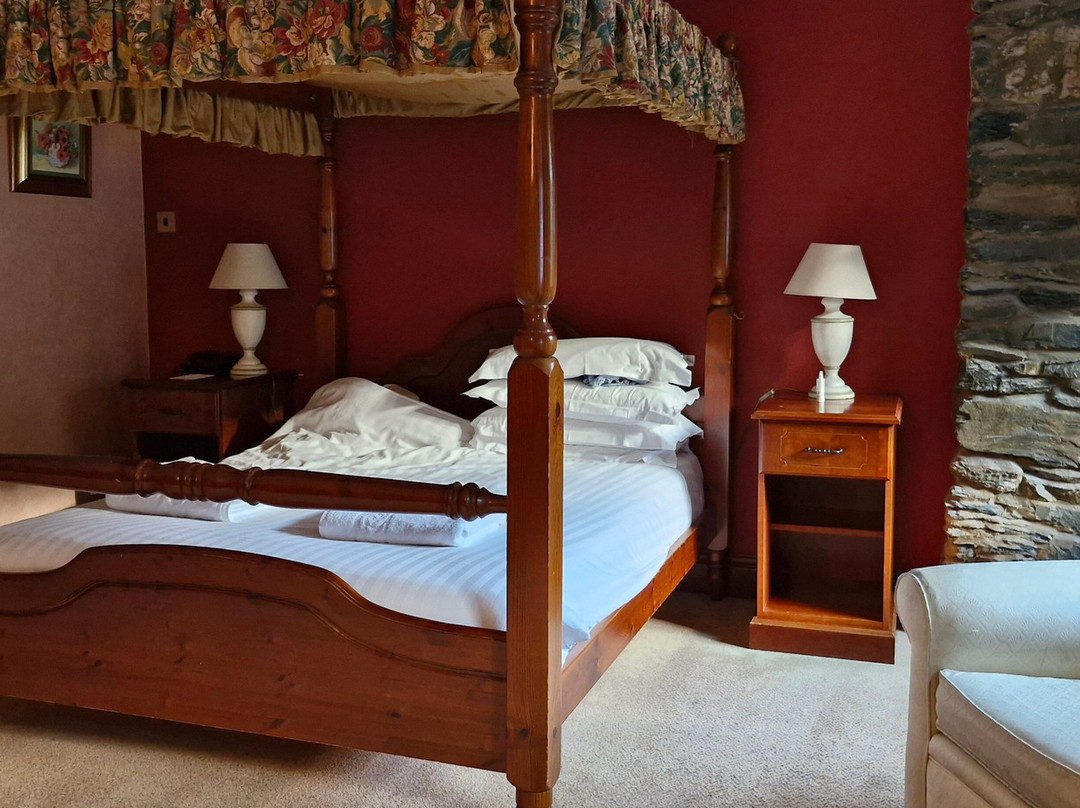 Whitewater Hotel & Leisure Club主图