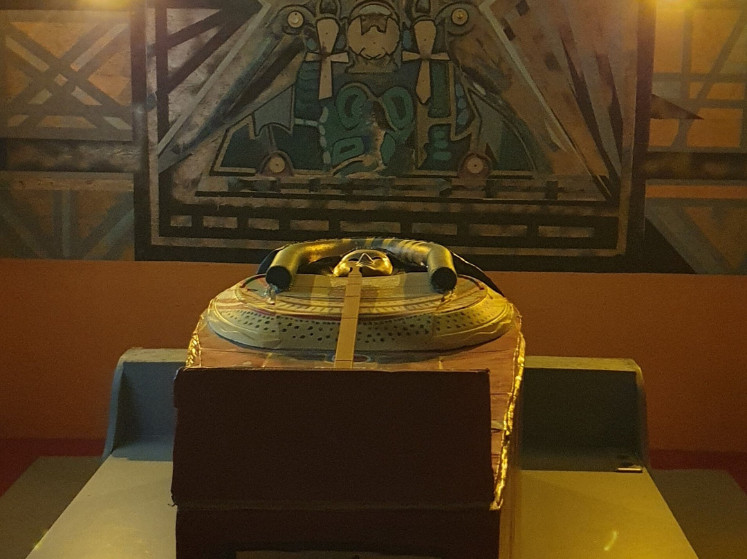 Pyramide de Cormatin-Cormatin必去景点