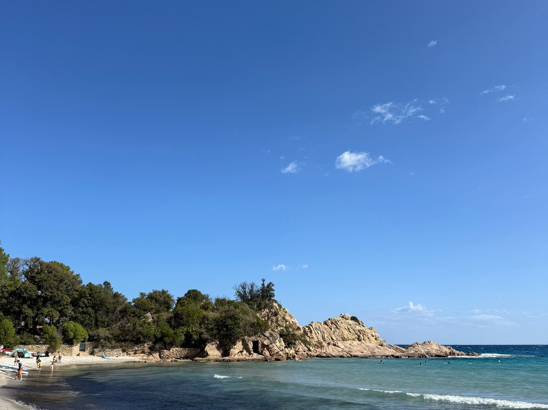 Plage de Canella-Sari-Solenzara必去景点