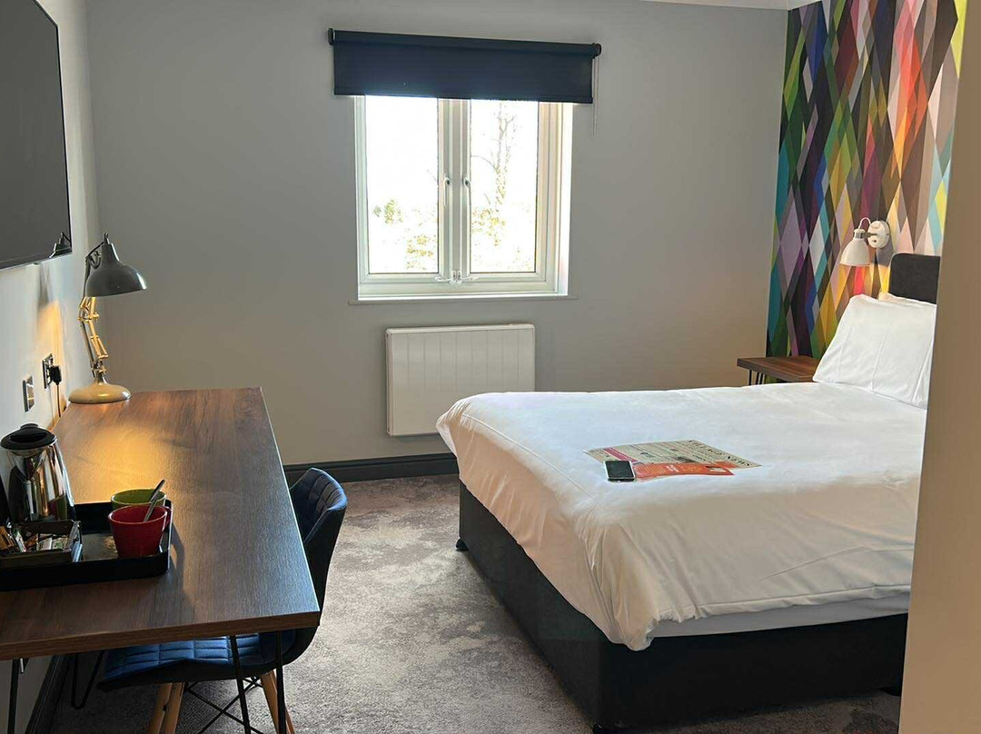 Village Hotel Cardiff主图