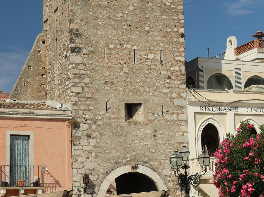 Torre dell'Orologio-陶尔米纳必去景点