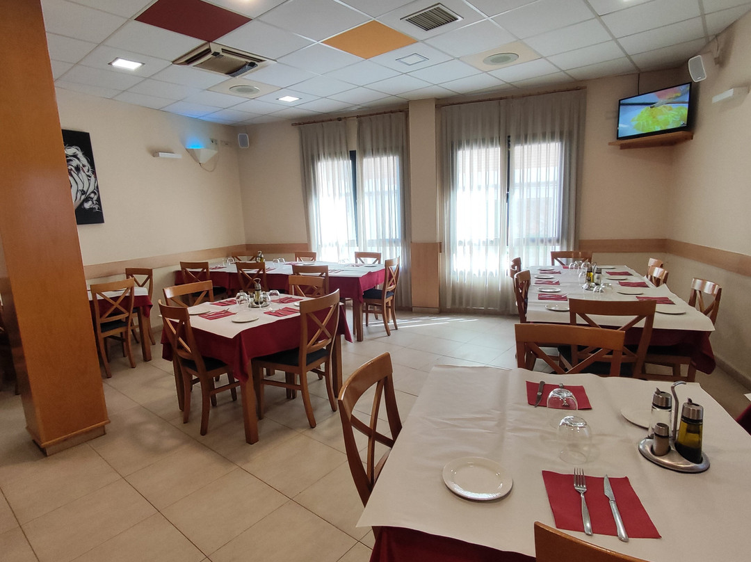 Hostal Ciudad de Caparra主图