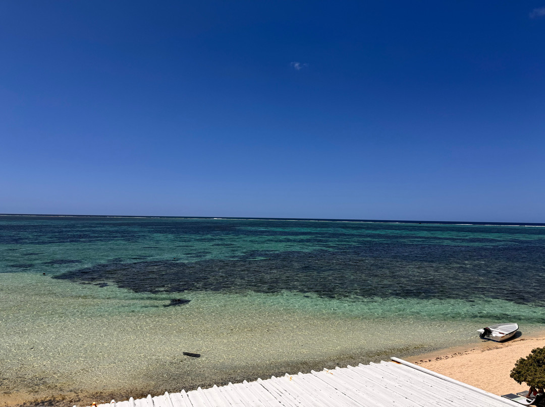 Astroea Beach Hotel主图