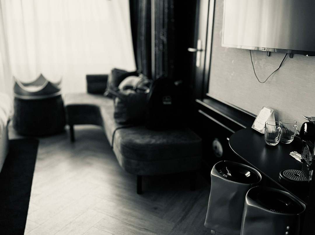 艾夫特灵酒店主图