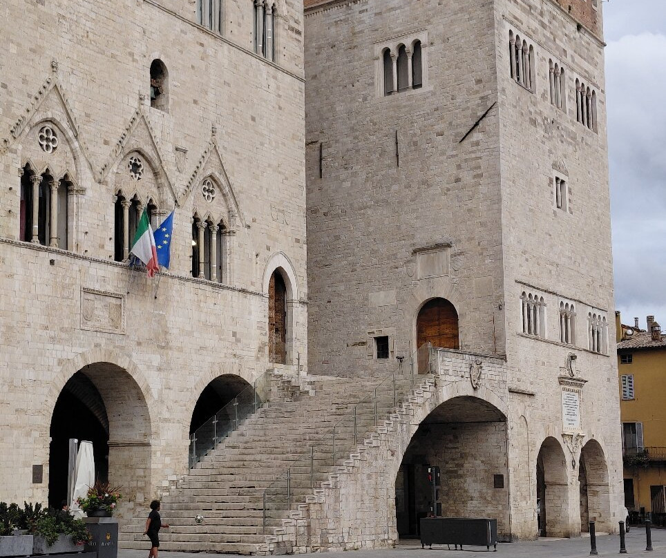Centro Storico di Todi-托迪必去景点