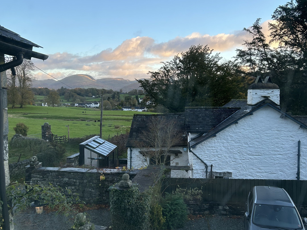 Walker Ground Manor主图