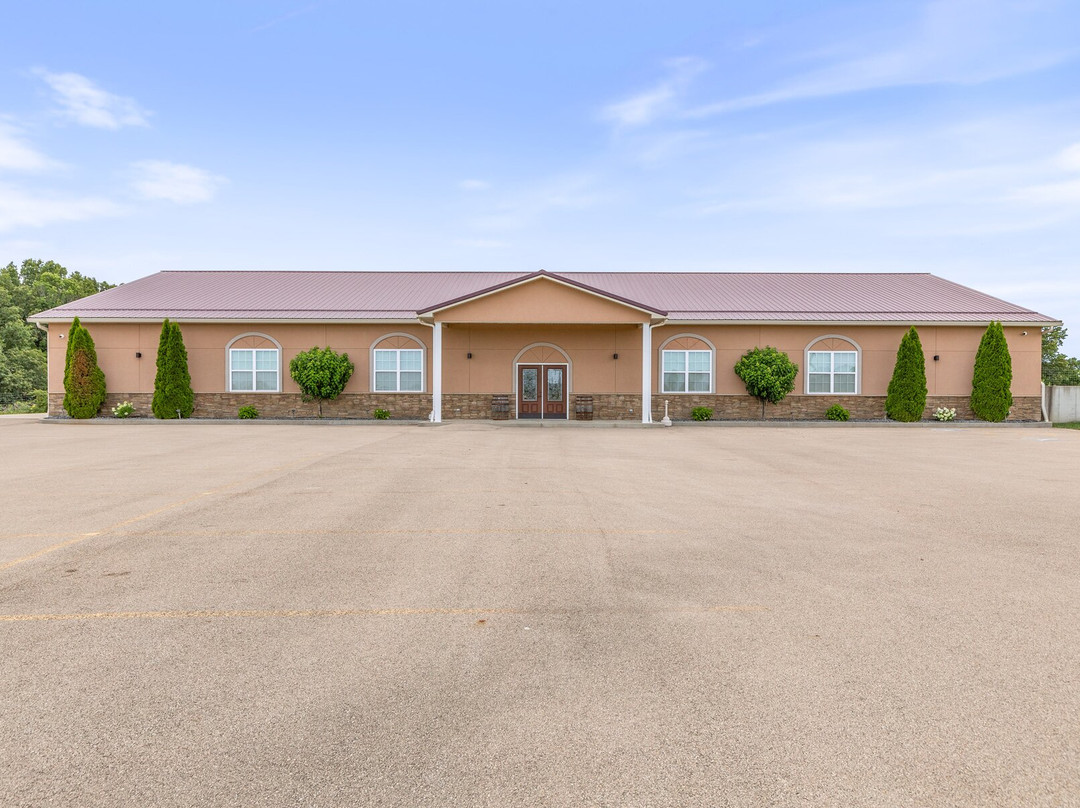 Twin Oaks Event Center, Winery & Brewhouse-Farmington必去景点