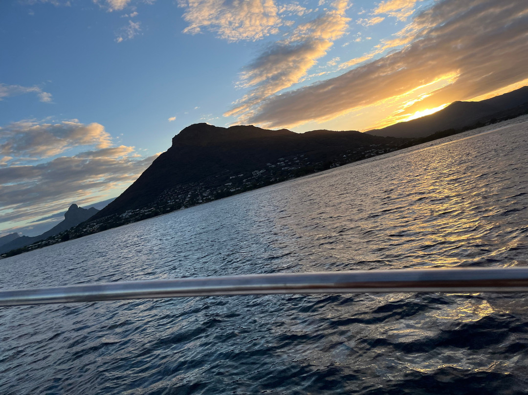 Vitamin Sea™-Black River必去景点