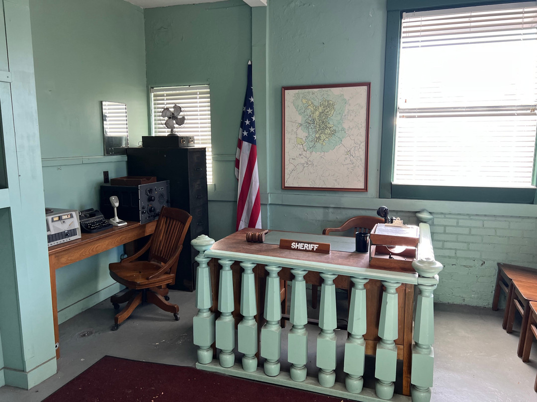 Mayberry Squad Car Tours-Mount Airy必去景点