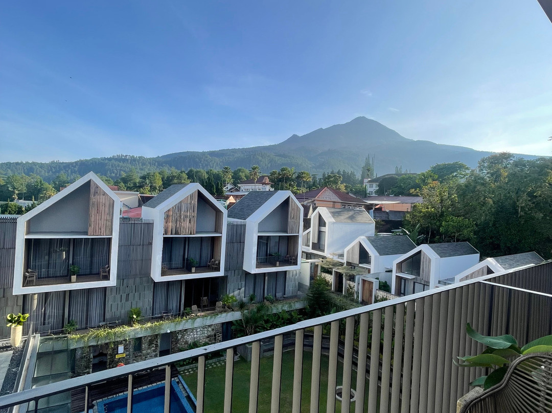 Facade Hotel Tawangmangu主图