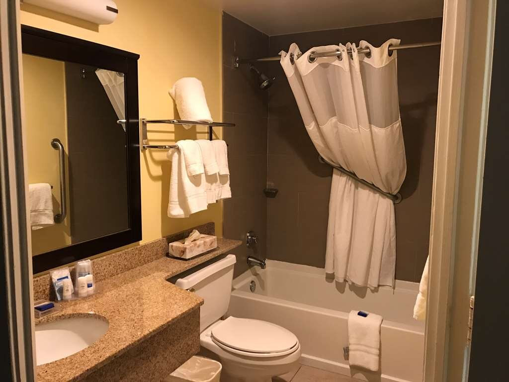 迪尔菲尔德比奇酒店住宿-Best Western Plus Deerfield Beach Hotel & Suites