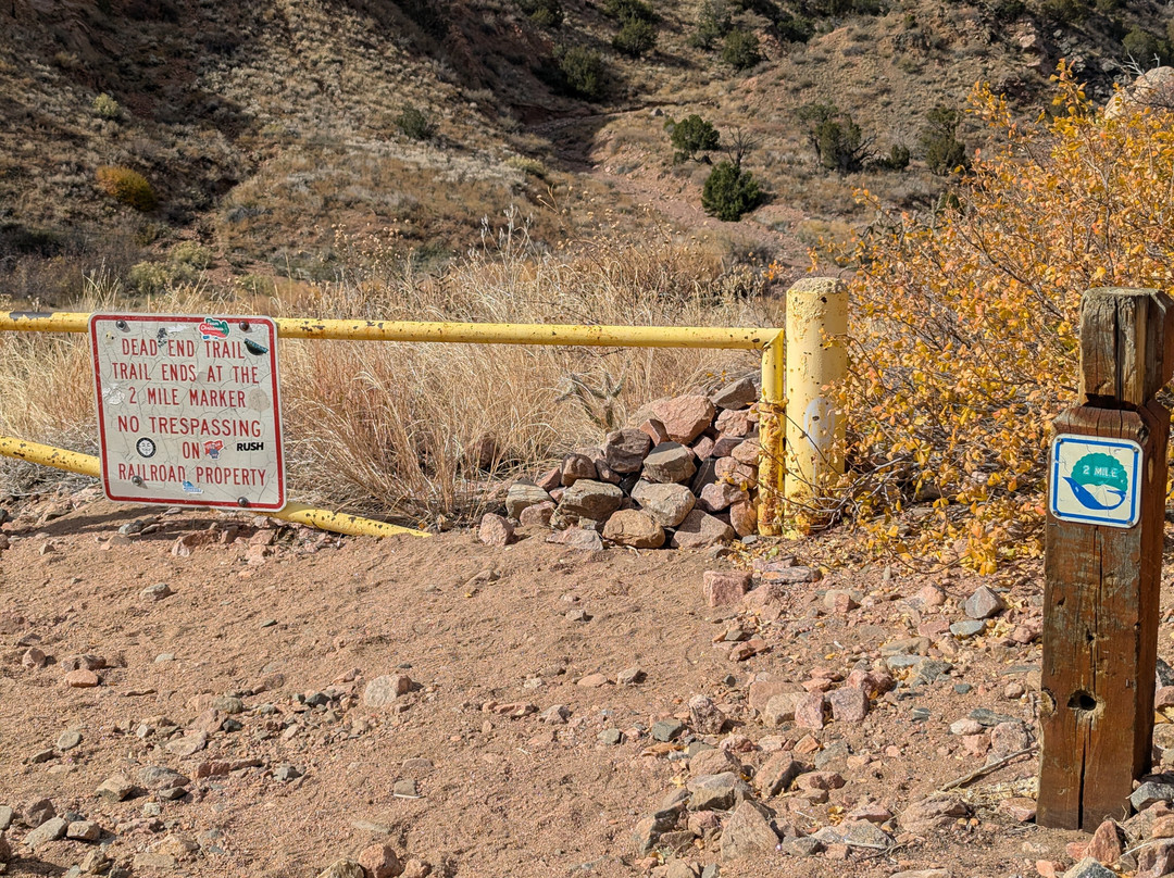 Tunnel Drive Trail Head-卡农城必去景点