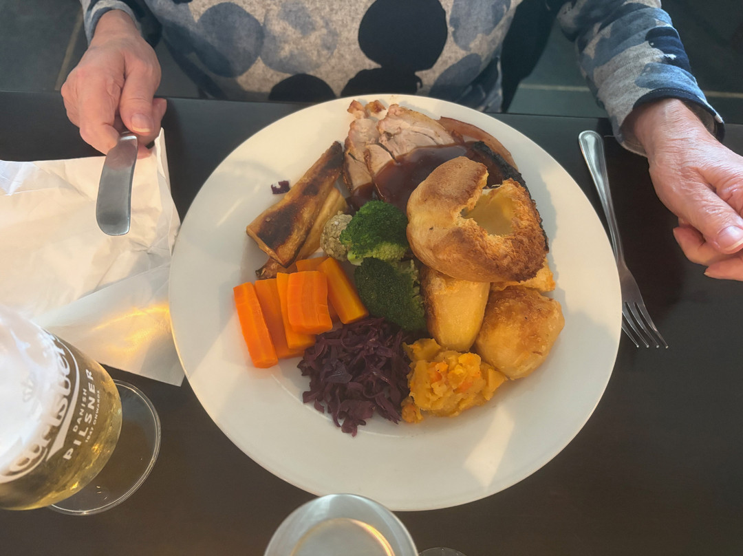 The Devil's Stone Inn主图