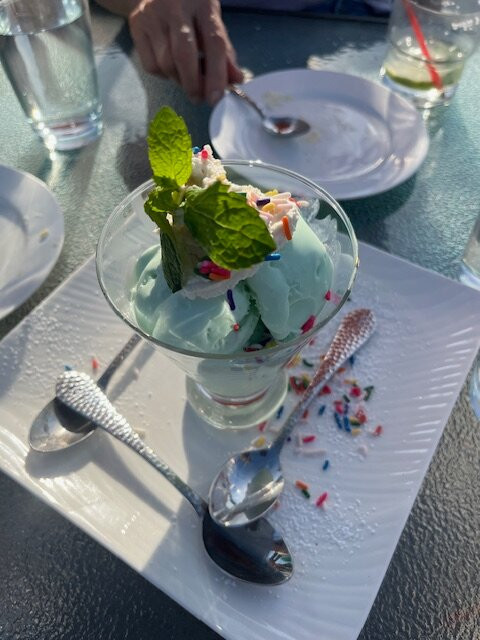 Maurizio's On The Water