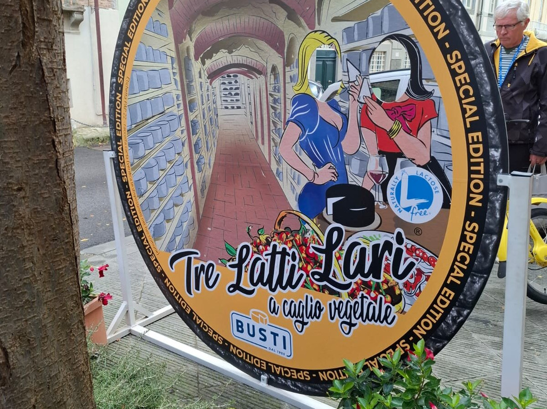 Castello dei Vicari-Lari必去景点