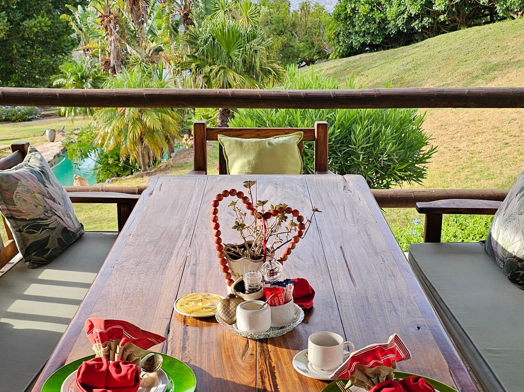 德莫伦宾馆主图