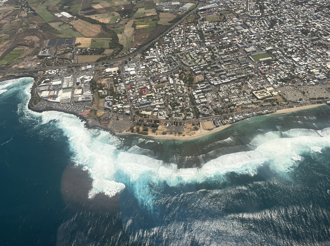 Corail Helicopteres-留尼旺圣皮耶必去景点