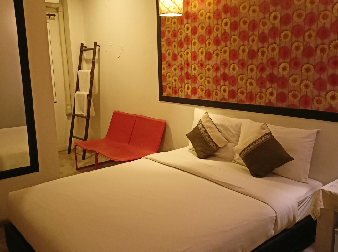 Walking Street Residence主图