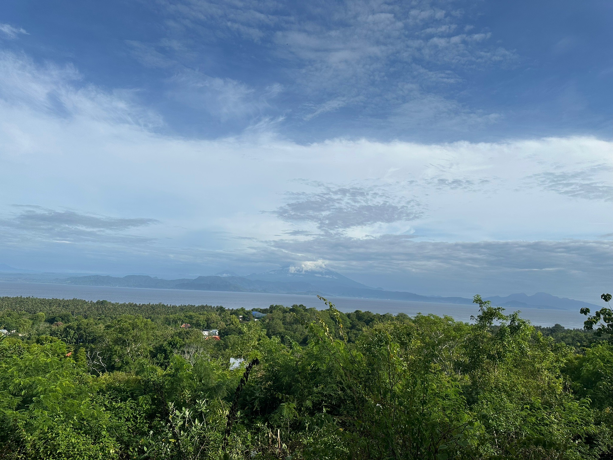 Mambo Beach Resort-官方