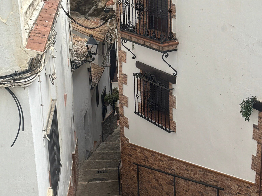 Calle Herrería-Setenil de las Bodegas必去景点