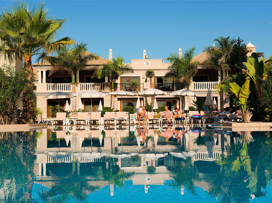 马里兰扎套房水疗酒店主图