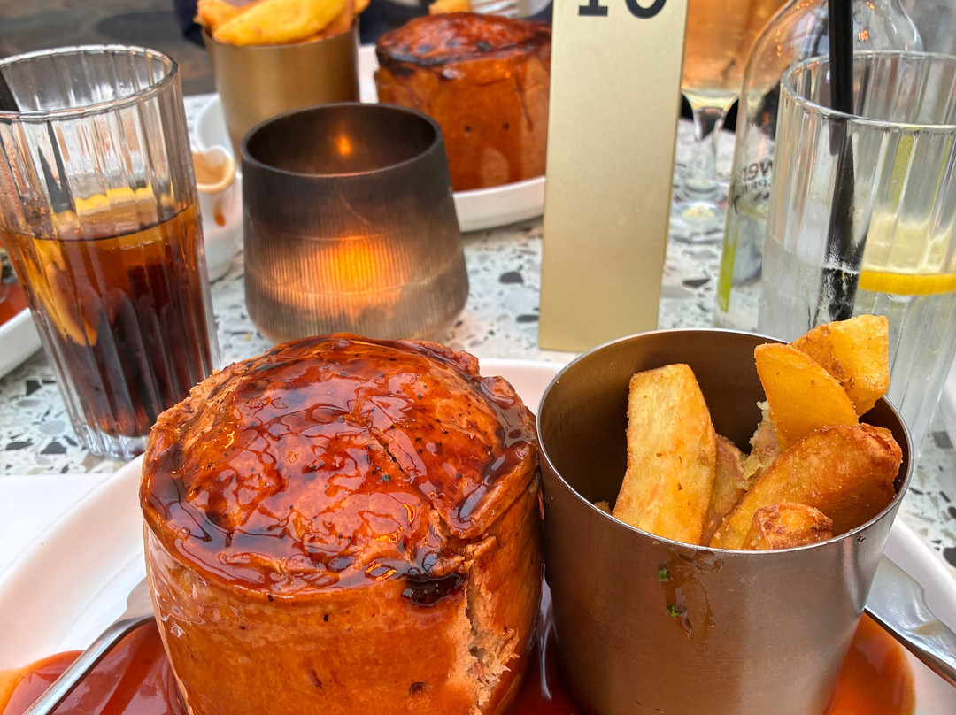 The Tower Hotel & No.THIRTY8主图