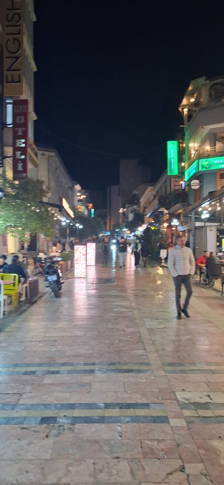 Lord Hotel Cafe & Bistro-官方