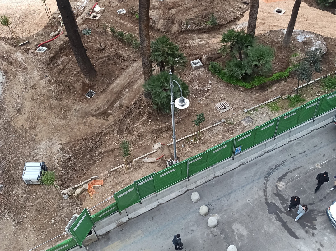 旅游车站酒店主图