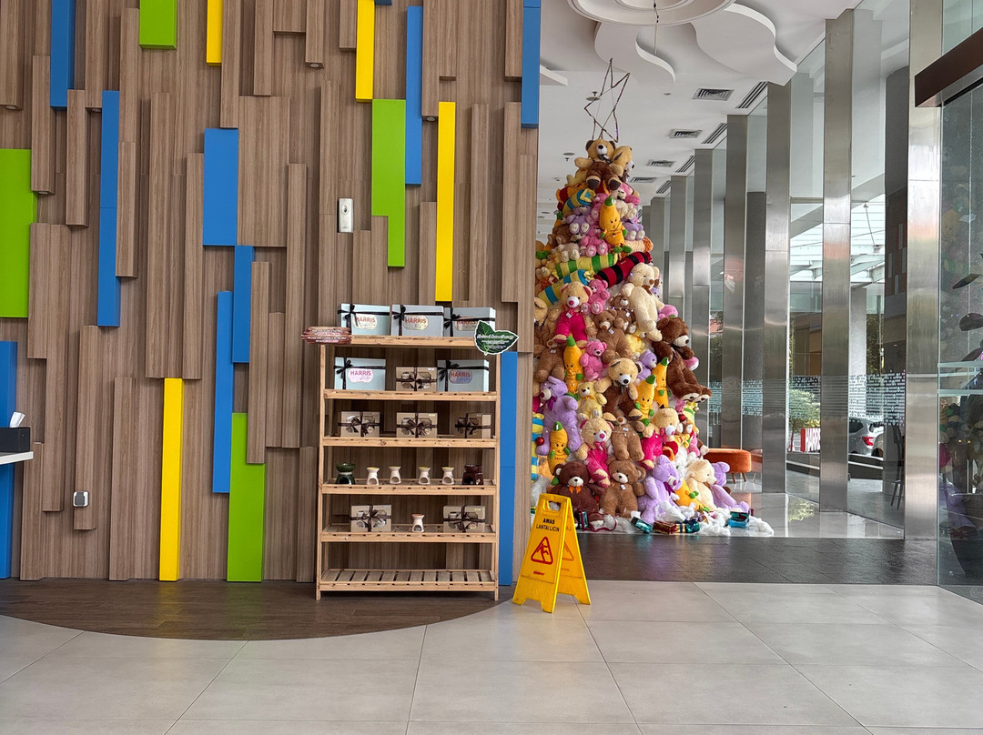 Pop! Hotel Solo主图