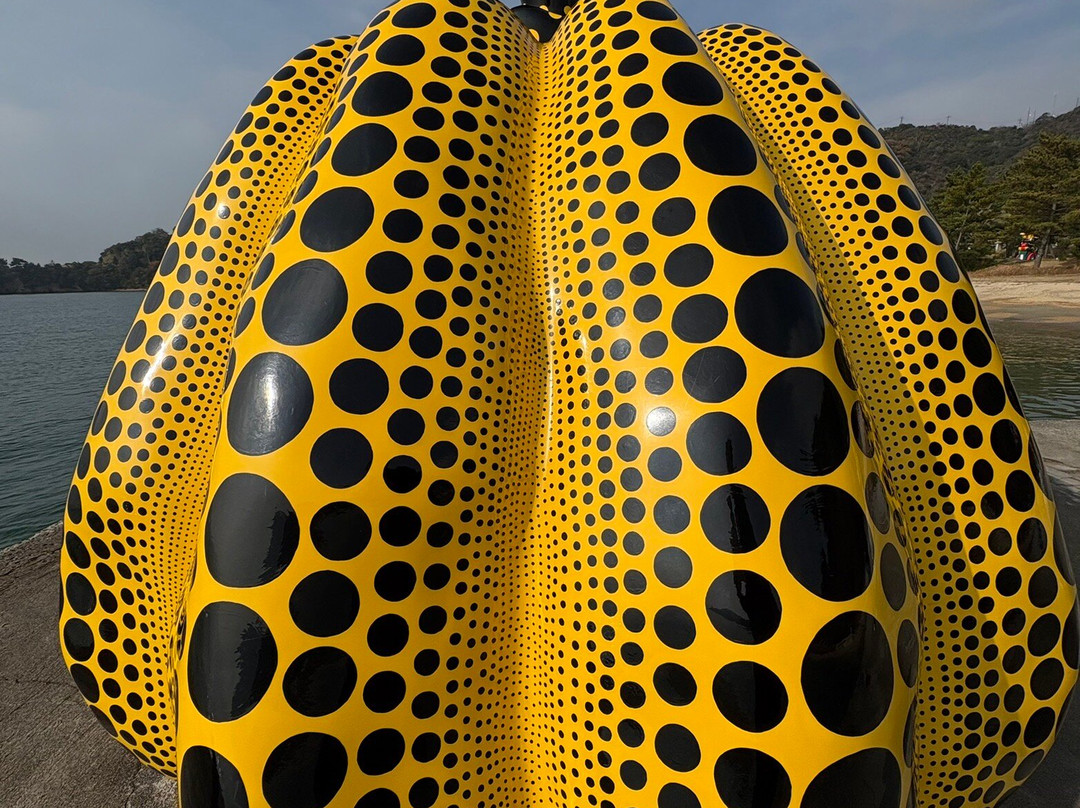 Yellow Pumpkin-直岛町必去景点