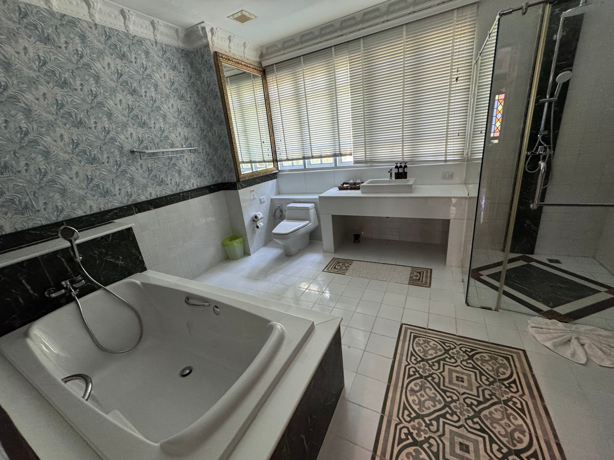 拉查岛瑞阿布瑞度假酒店-浴室