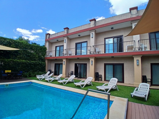 Hotel Roble Blanco主图