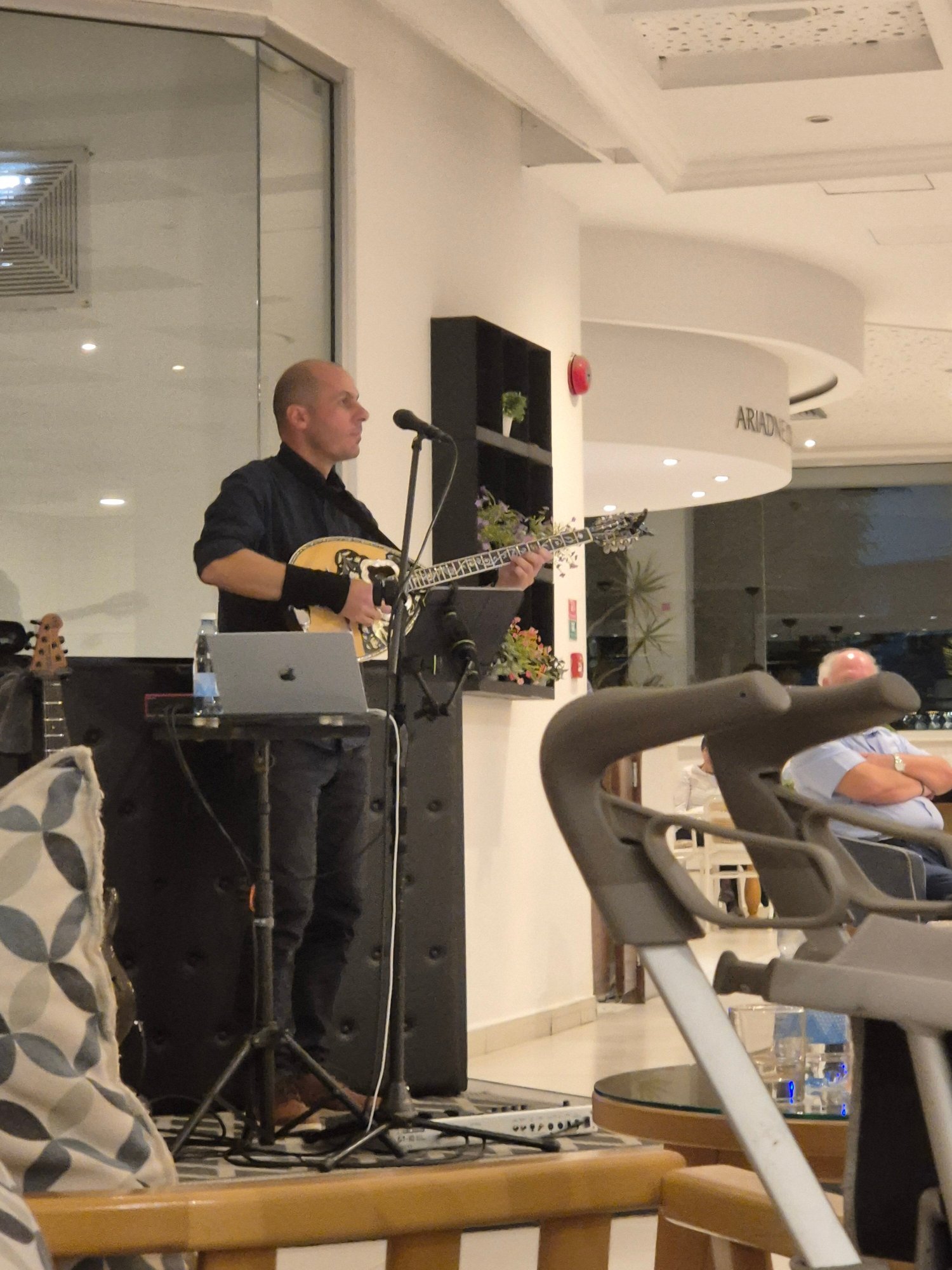 Leonardo Plaza Cypria Maris Beach Hotel & Spa-浴室