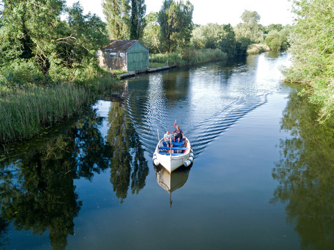 Big Dog Ferry-Beccles必去景点