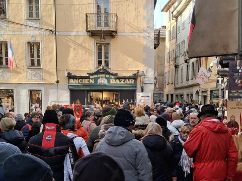 Fiera di Sant'Orso-奥斯塔必去景点