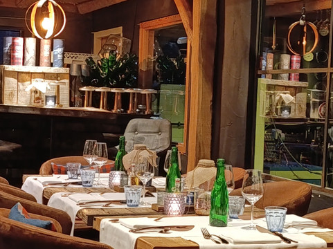 Bus Whisky-Loosbroek必去景点