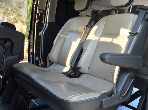 Mr Van 9seats Vans-沃洛斯必去景点