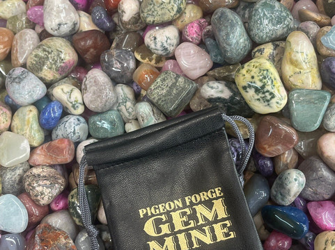 Pigeon Forge Gem Mine-皮金福奇必去景点