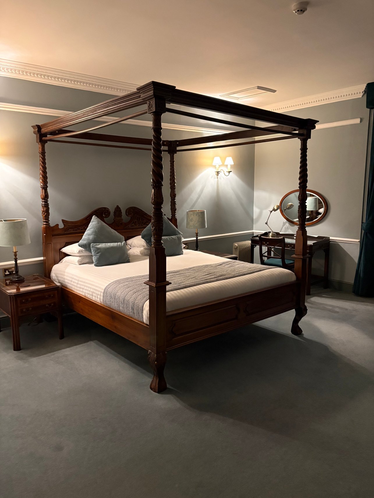 The Snooty Fox Hotel-客卧