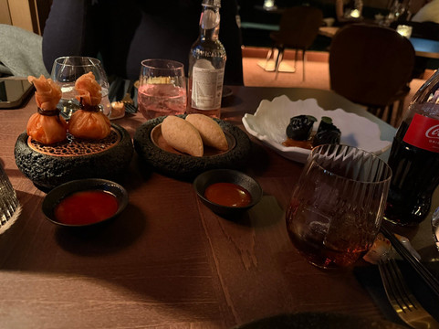 Ying Ying Restaurant & Lounge