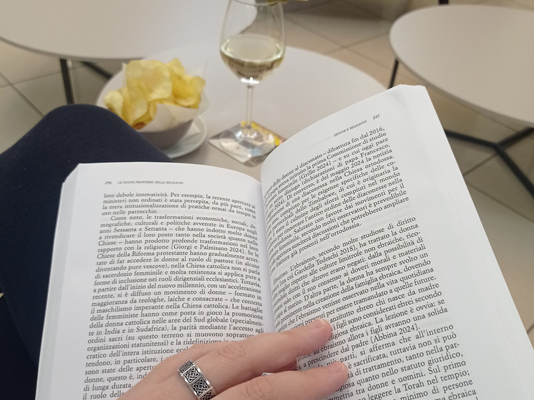 天堂温泉酒店主图