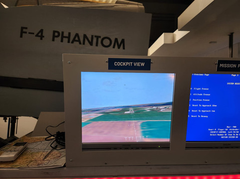 Aerospace Experience Flight Simulators-彼得伯勒必去景点